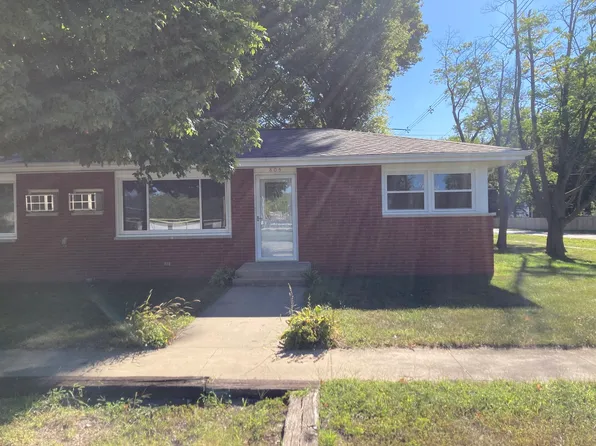 805-815 N 3rd St, Coal City, IL 60416
