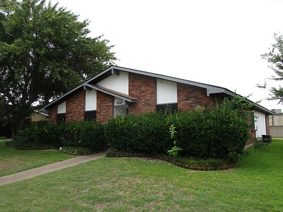 2nd image of 3234 Embercrest Ln