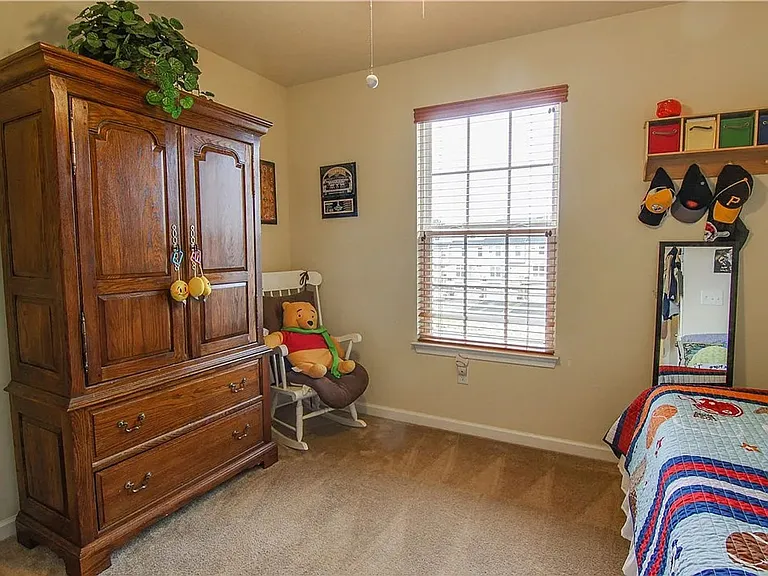 506 Broadmore Ln — Photo 10