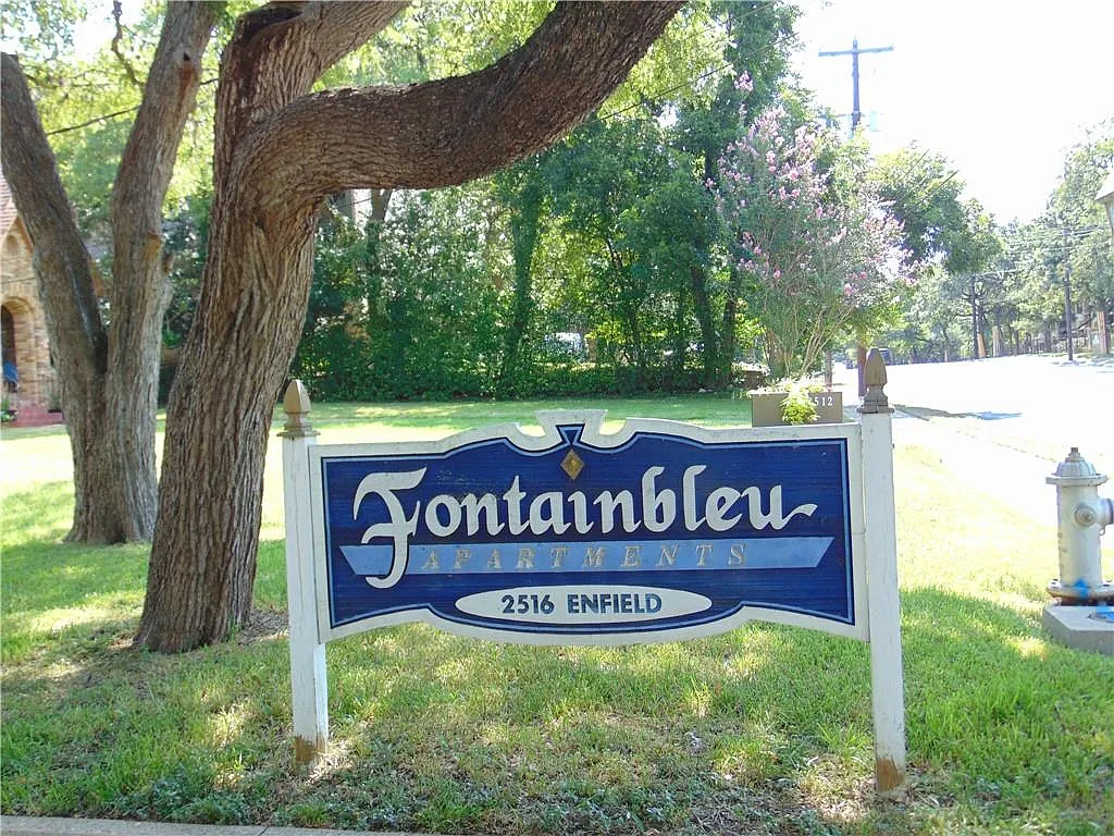 3 bed, 2.5 bath, 1150 sqft, $2,595 — Photo 2