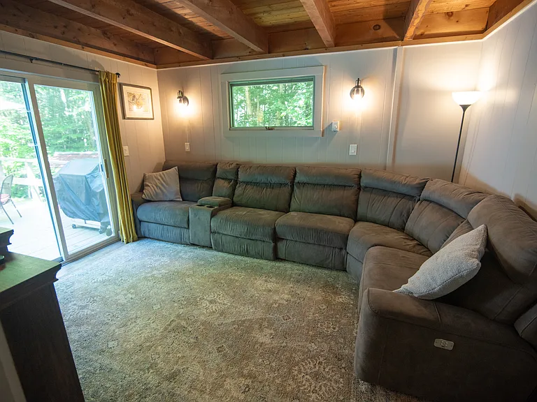 108 Ashuelot Dr — Photo 19