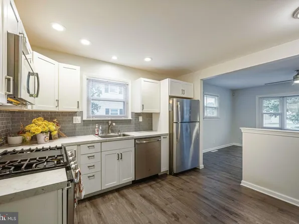 236 Frankford Ave, Blackwood, NJ 08012