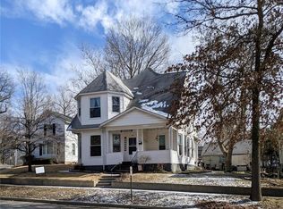 320 N 1st St, Greenville, IL