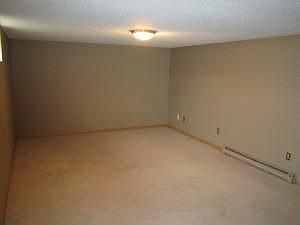 4th image of 1935 29th Street Cir S