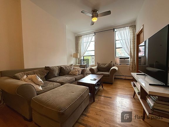 3rd image of 742 Franklin Ave #2A
