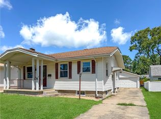 3212 Richmond Ave, Mattoon, IL 61938