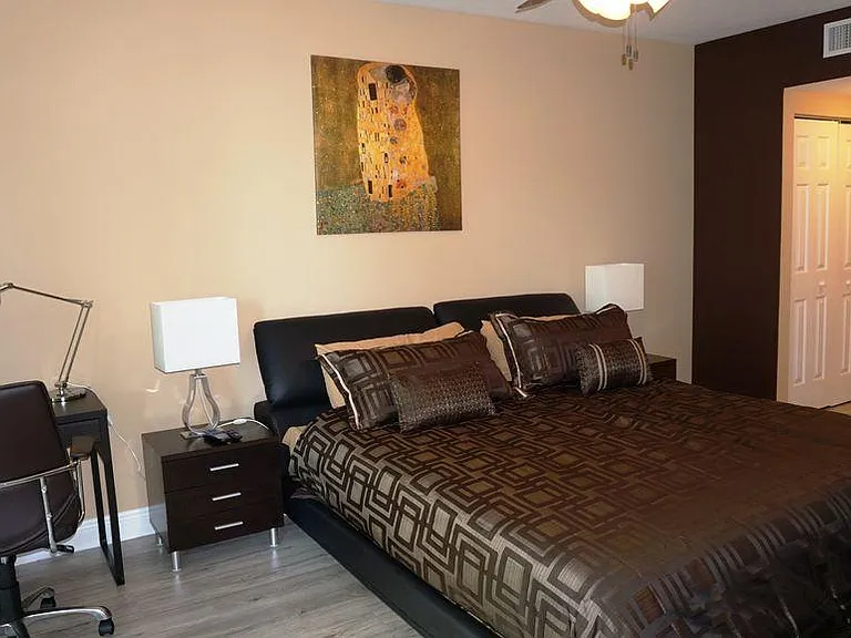 700 E Boynton Beach Blvd — Photo 10