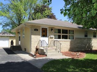 3424 Xenia Ave N, Crystal, MN 55422