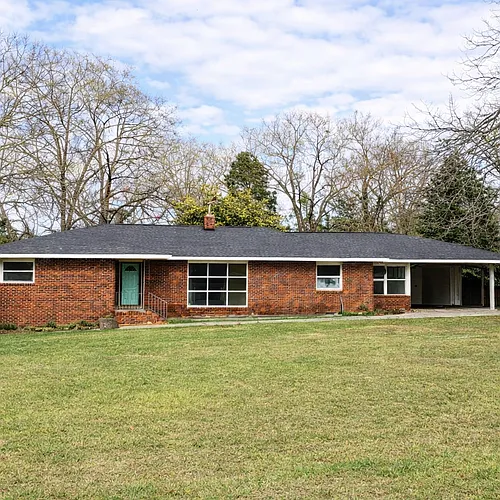 204 Pineview Dr Photo 1