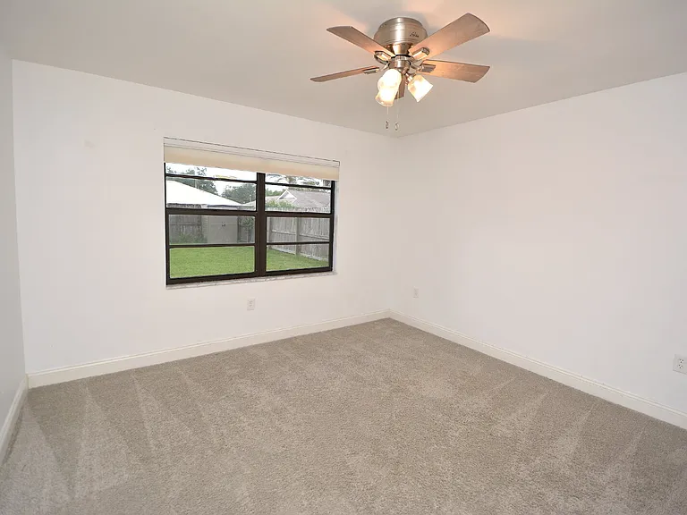 205 Beechwood Ln — Photo 20