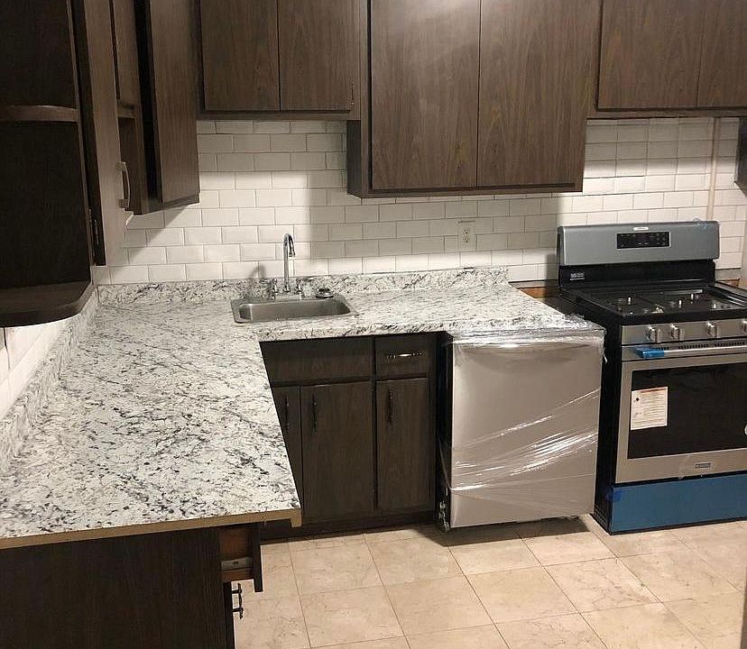 2nd image of 307 Cator Ave Floor 1