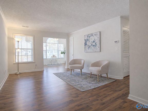 4th image of 2106 Liberty Dr Unit 2106