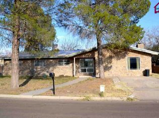 1017 Hickory Dr, Las Cruces, NM 88005