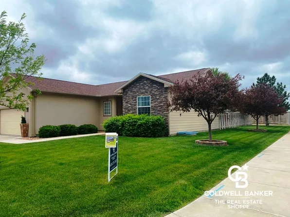 717 Cole Cir, Garden City, KS 67846