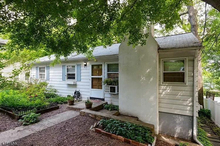29 Longview Trail photo 1