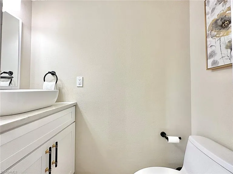3639 Kent Dr — Photo 36
