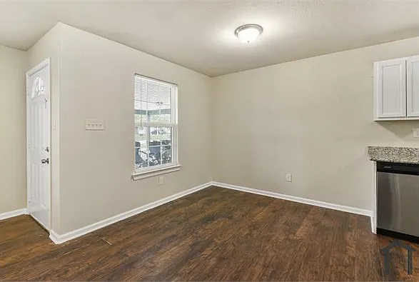 117 Craig St #A — Photo 12