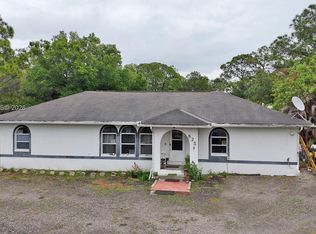 825 N Willow St, Clewiston, FL 33440