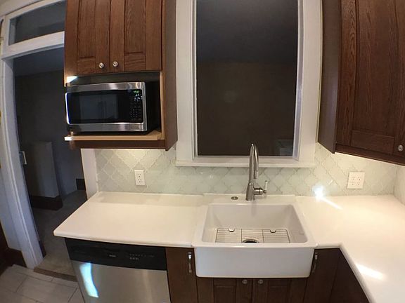 4th image of 4524 Beach Ct