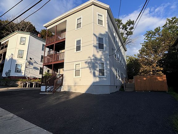 3rd image of 77 Oak St APT 2