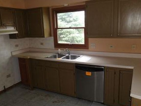 5th image of 2942 Argonne Dr