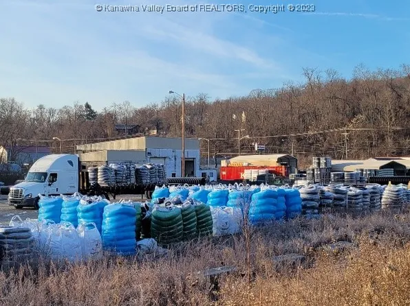 484 Industrial Rd, Saint Albans, WV 25177