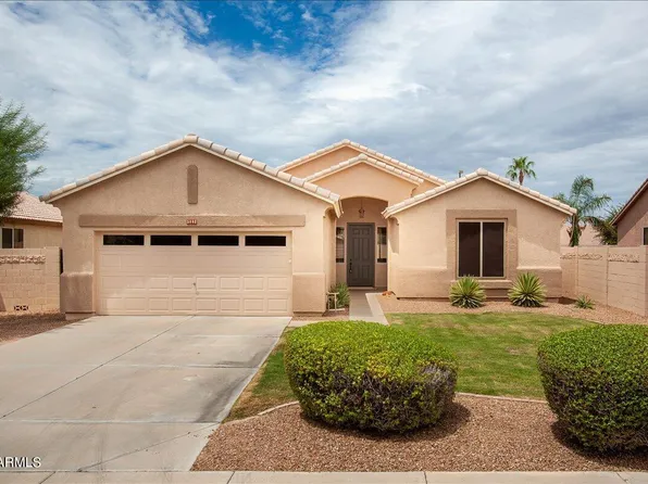 3892 S SINOVA Avenue, Gilbert, AZ 85297