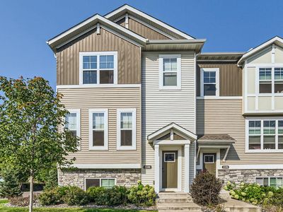 2188 Heritage Ln N, North St Paul, MN, 55109