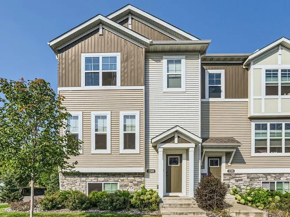 2188 Heritage Ln N, North St Paul, MN 55109