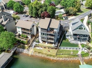 902 Loran Pointe Cir, Seneca, SC 29672