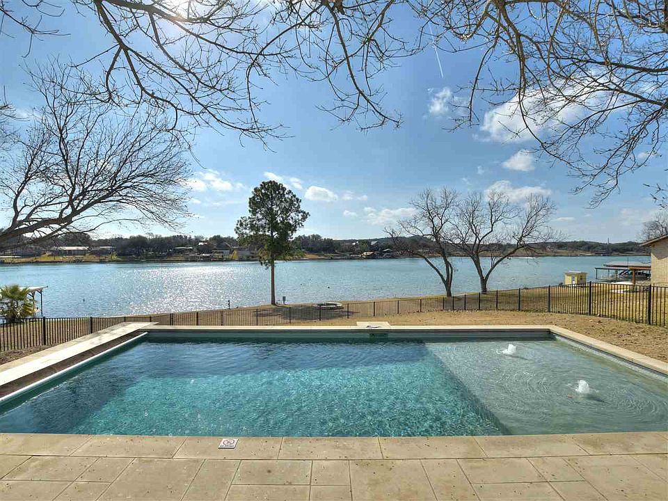 1st image of 1830 Bluebonnet Ln