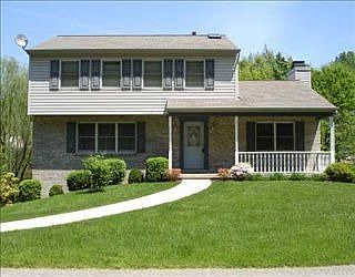 5th image of 111 Rose Ct S