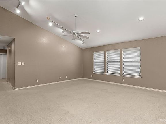 5th image of 3313 E Cobblestone Creek Dr