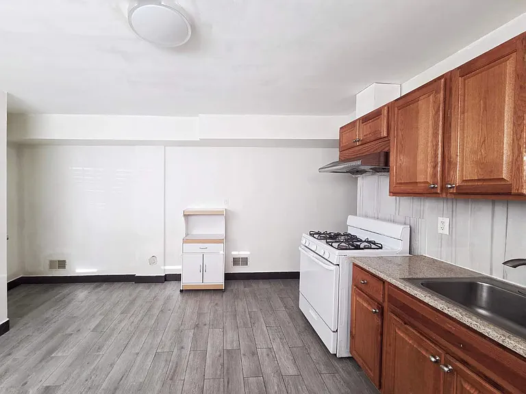323 Merrymount St #1 — Photo 2