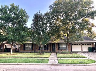 5415 Maple St, Houston, TX 77096