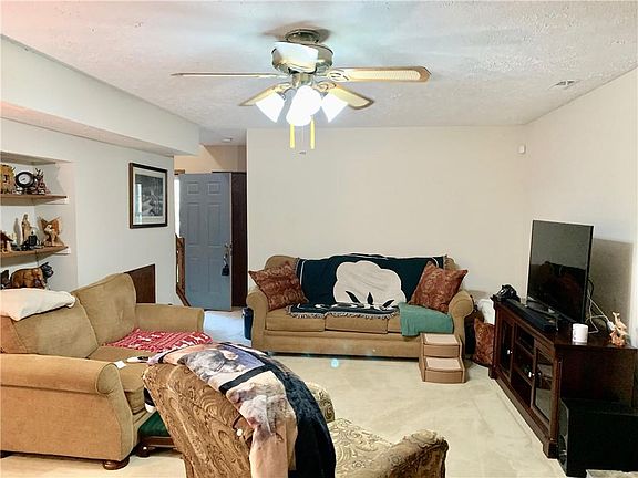 3rd image of 47 Celtic Dr