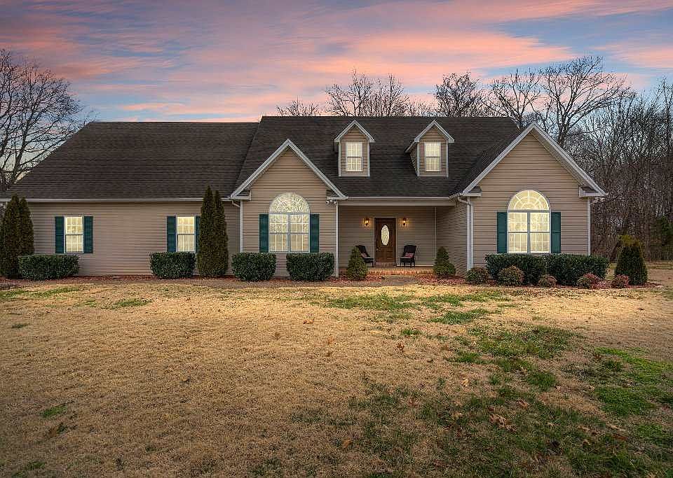 1st image of 270 Evergreen Ct