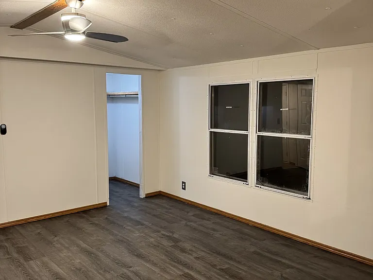 10926 Old County Line Rd — Photo 14