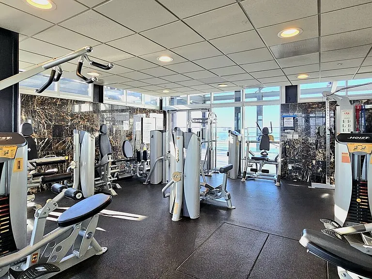 3810 Wilshire Blvd #2003 — Photo 12