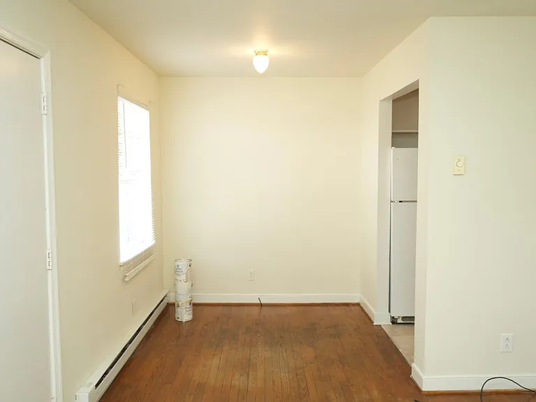 1204 Carlton Ave — Photo 6