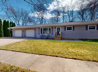 16639 S 10th St, Galesville, WI 54630