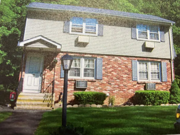 1784 Foxon Road #2A, North Branford, CT 06471