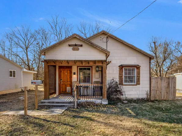 825 N Warren Avenue, Springfield, MO 65802