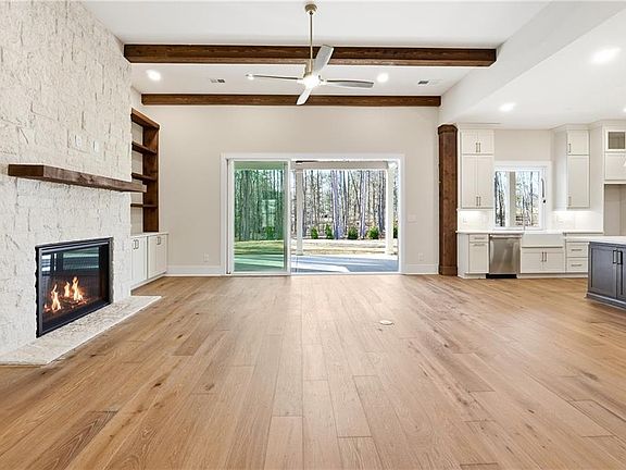 4th image of 292 County Rd