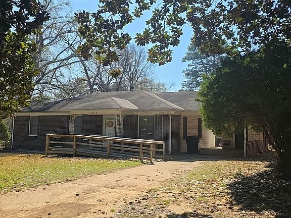 2nd image of 4415 Lakeshore Dr