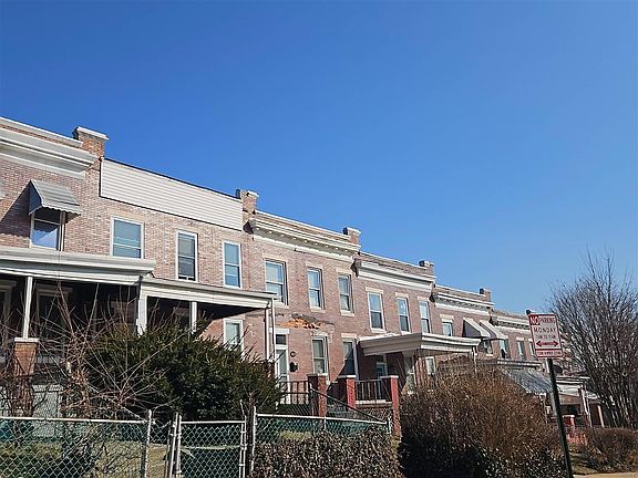 3rd image of 611 N Edgewood St