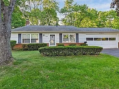466 Delaware Ct — Photo 1