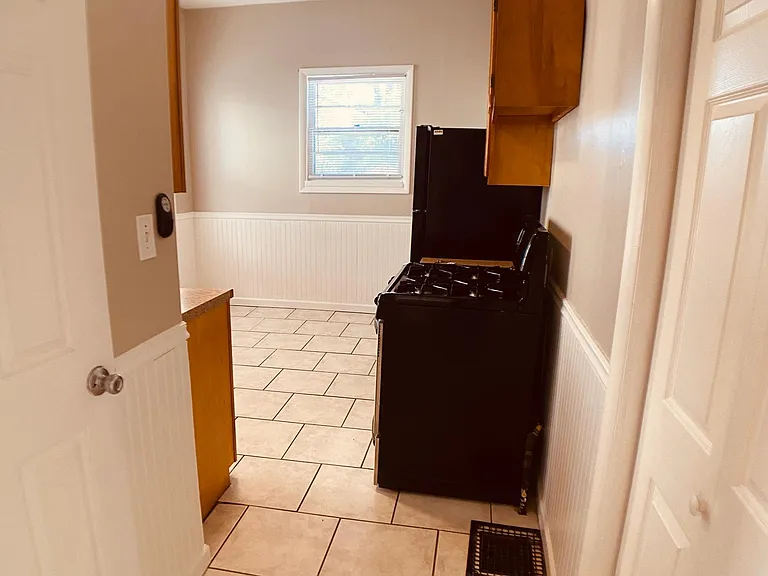 224 Charles Ave SE #B — Photo 9