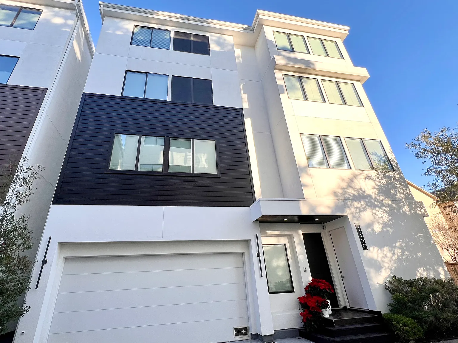 4 bed, 4.5 bath, 2982 sqft, $4,200 — Photo 1