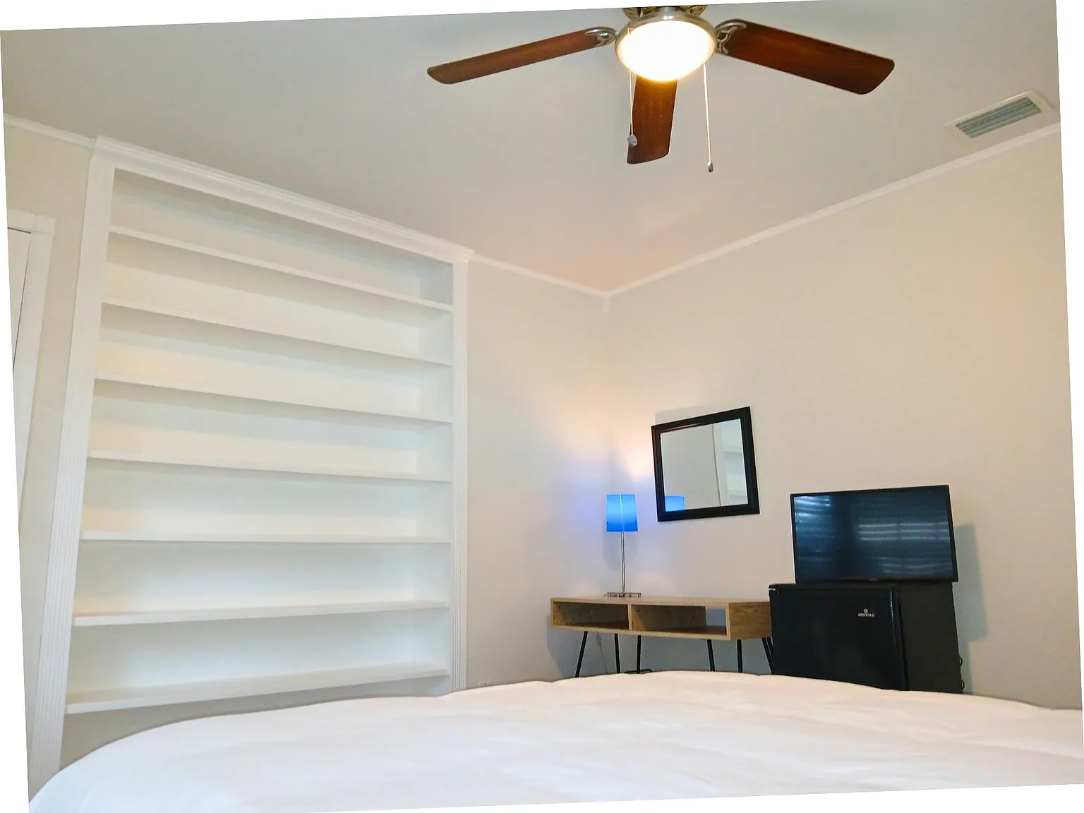 4 bed, 2.0 bath, 1870 sqft, $901 — Photo 4
